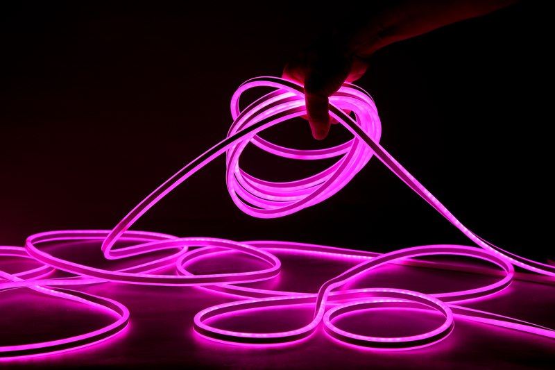 SMD 2835-120Leds Neon Rope Light With Pink Light